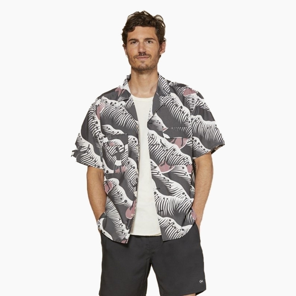 Outerknown Men's Modal Hawaiian Surfer Short Sleeve Button-Up Backyard Shirt LG